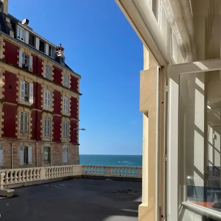 Appartement Superbe Au Bord De L'océan